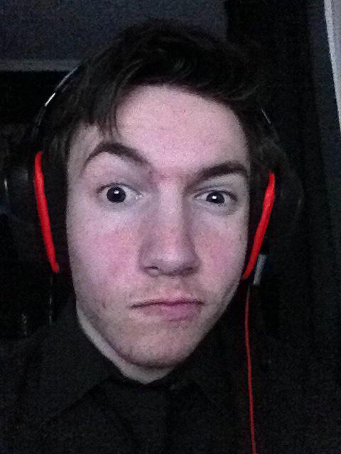 Watching @formallydressed on http://t.co/YAIezUmsfA pop in a have a gander at his CoD zombies playthroughs :D http://t.co/7AqymgUSpD