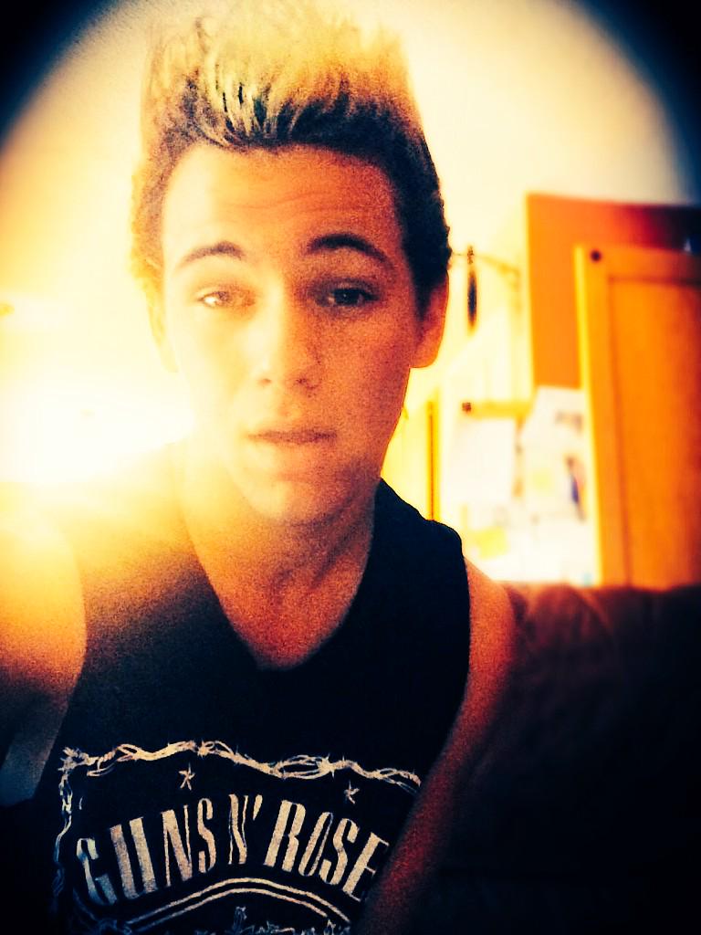 The Tide Fan (@karla_tide) on Twitter photo 