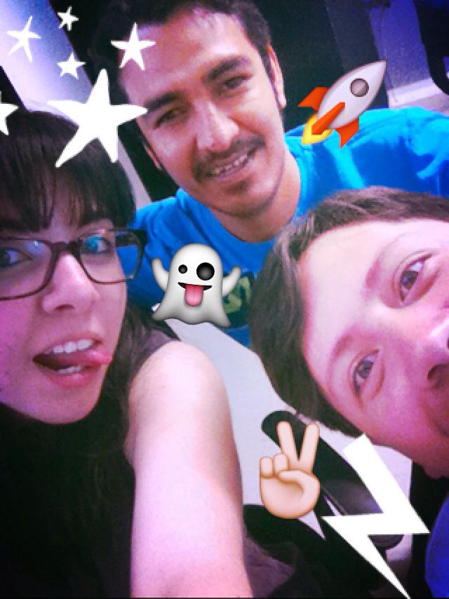 huhunicornio's tweet photo. Con los aka Rifados ✌️ @sergiovainilla & #Pinales http://t.co/S1p6SKWFwO