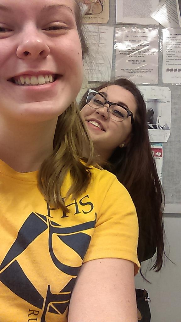 _cinEMMA's tweet photo. Newbie @emma_leee @FoxDECA #FoxDECA http://t.co/A9q8QVYb8r