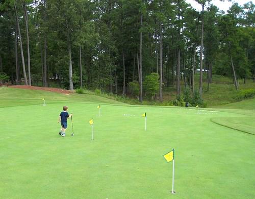 bobbyjonesgolf's tweet photo. 5 Tips For Golfing With Kids: http://t.co/CXcEDZmLjR #BobbyJones #Golf #Blog http://t.co/YERDCmoyTa