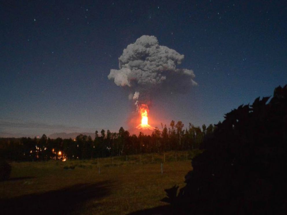 STEP_Program's tweet image. Volcán Villarrica finally errupted! abcnews.go.com/International/…