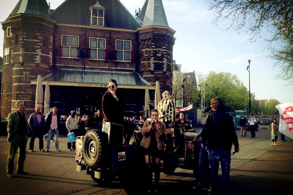 BBBootleg's tweet image. Throwback pictures!  
Our army tour during liberation day in 'het gooi' &amp;amp; Amsterdam ♡