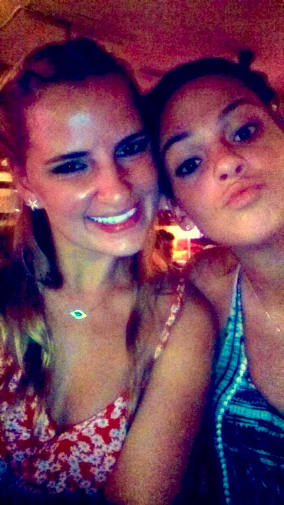 maddkealy's tweet image. Can't wait to be in Miamiiiiiiii with my main pal #3moredays #1test #4hourdrive