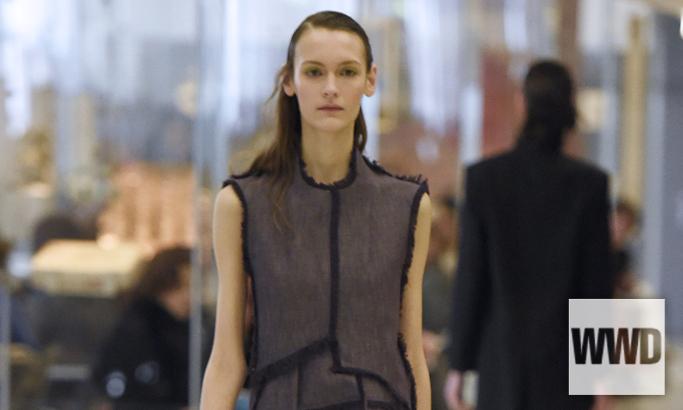 wwd's tweet photo. Fine fringe and geometric patterns set the clock back 20 years at #LeaPeckre: http://t.co/mE1g7XNkWu #WWDReview http://t.co/eLtnP3246x