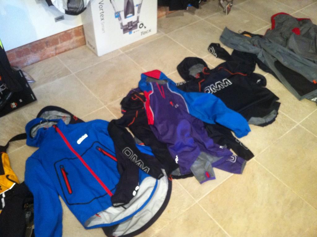 athleteservice's tweet image. Some awesome kit from @theomm going to test it out ASAP #techkit #dry #breathable #event @paulpiglet @ollie_stotes