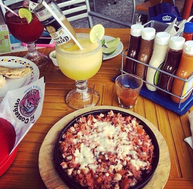 CostenitoGdl's tweet photo. Esta es la vista que puedes tener si vienes a disfrutar del sabor de Costeñito!
#Foodie #Deli http://t.co/5uEfTECrnA