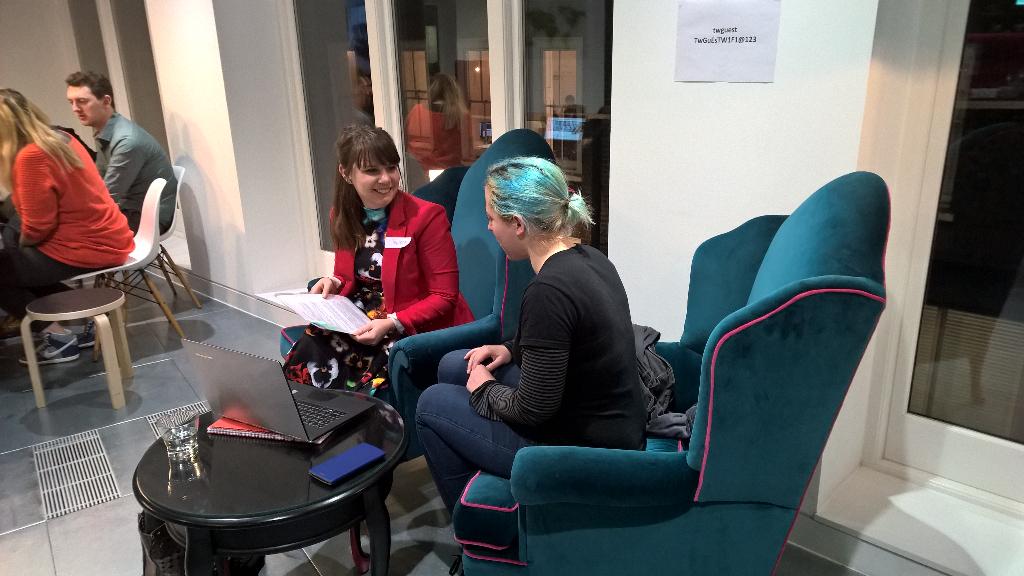 coderinheels's tweet image. I&apos;m at @Thoughtworks London helping out with their Social Media Clinic.  It&apos;s going great!  #clsms #TWLondon