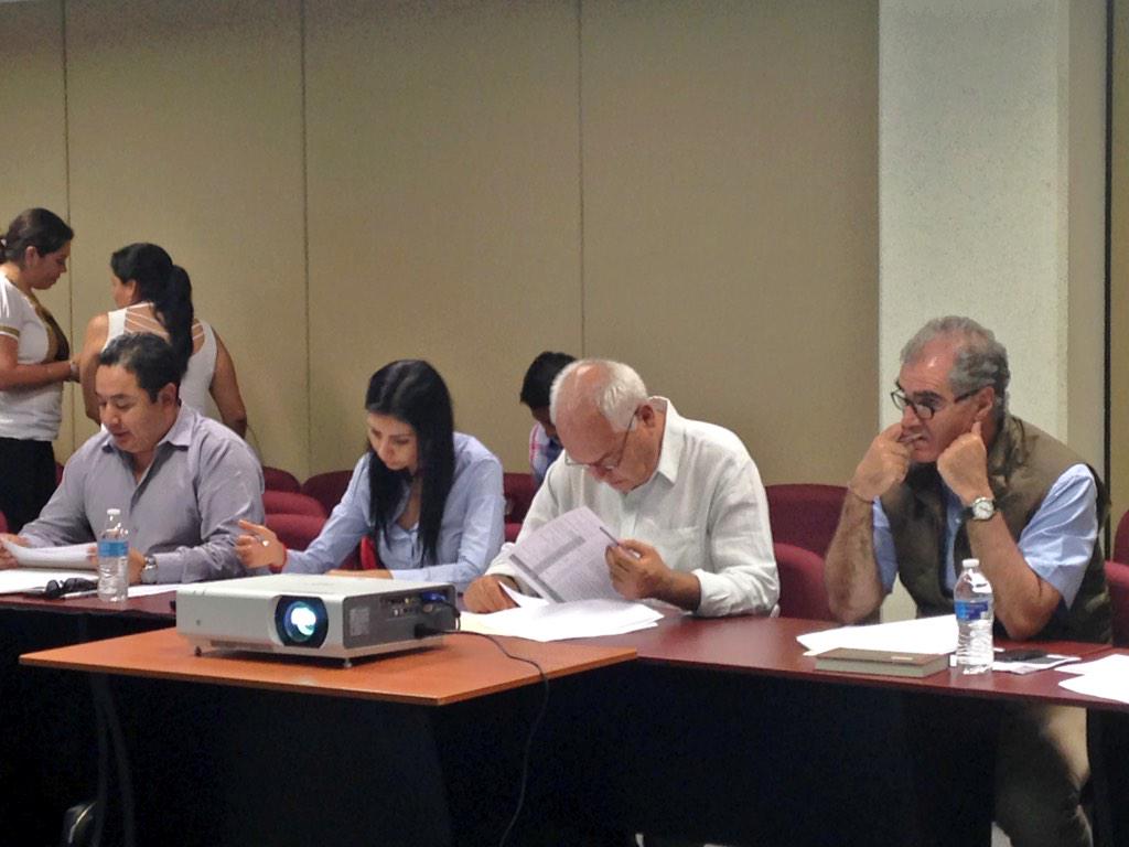 PlanecionGobOax's tweet photo. En sesión #FONMET #Oaxaca nos acompaña la dip @alegarciamorlan pdta de la Comisión Metropolitana en @62LegisOficial http://t.co/VGEBQrpx4k