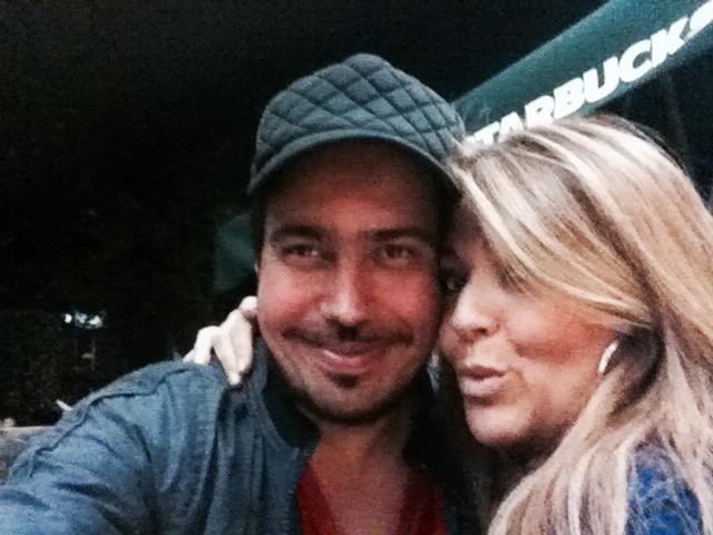 silviavoz's tweet photo. Nuevo proyecto ..... Vamos con todo te quiero hermano....👏👏👏👏👏 http://t.co/rxRB1Kcjuc