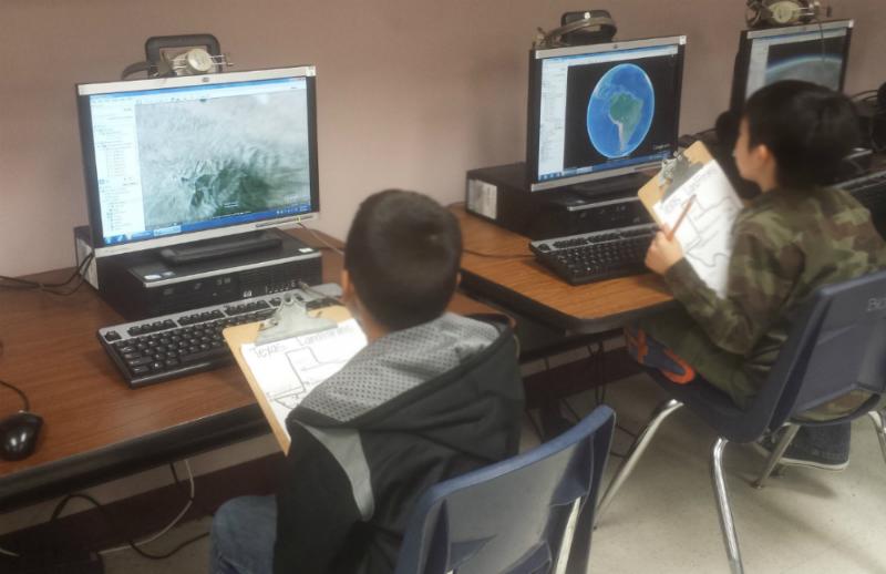 scoker_tss's tweet photo. Technology in the classroom-learning about landforms with GoogleEarth @NisdRaba @rabalibrary #nisdtss #msarpisawesome http://t.co/0ZreF8lmsS
