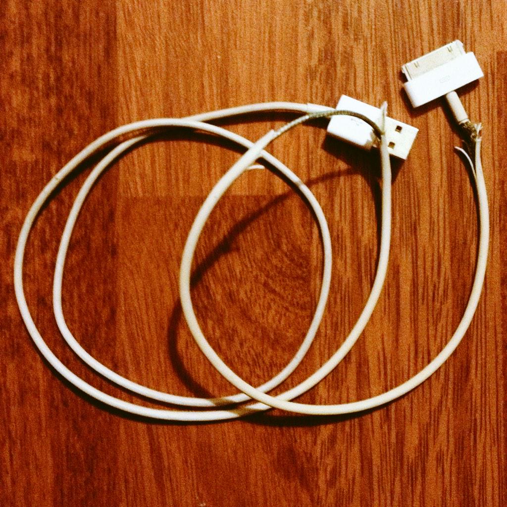 onur_demiroglu's tweet image. #MobileHacks this is a skeleton king since 3 years and it still working :) @iPhonedo 😁