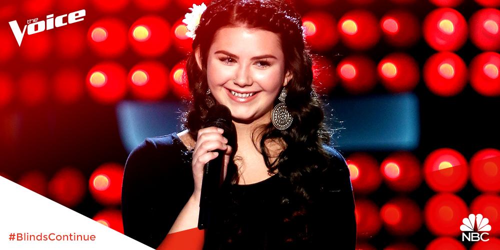 RT because <a href="/brennayaeger/">Brenna Yaeger</a> is going to #TeamBlake! #BlindsContinue