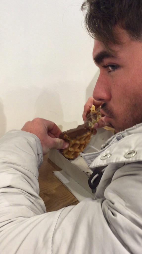 JacobScorey_'s tweet photo. These waffles from Dam http://t.co/QljZ4xvu3p