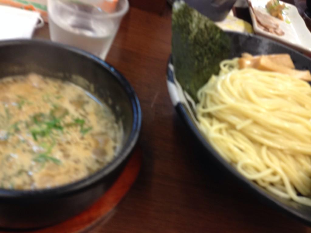久々にラーメン食べたー！
マジうまいとこ発見！