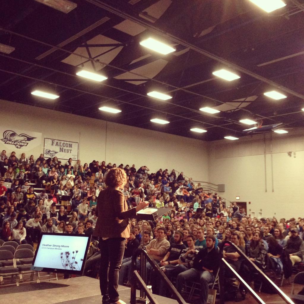StrongHeather's tweet photo. Such a treat to speak in chapel at @messiahcollege today, thanks for inviting me back to my alma mater! #Numbers21 http://t.co/7Ch6usoTYm"