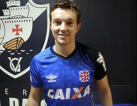 yangabrielCRF's tweet photo. Dagoberto explica troca do Cruzeiro pelo Vasco: “Cansei de ser campeão, agora quero o vice". http://t.co/HJFOYqv5vM