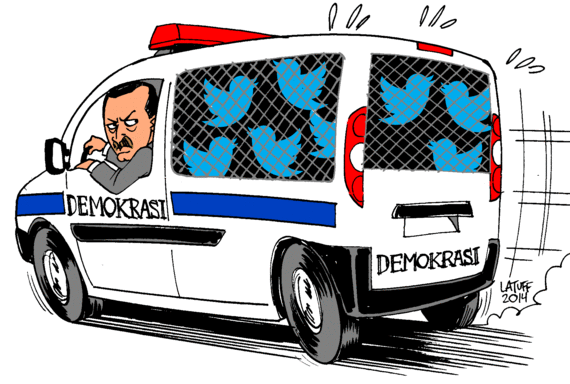 SpiritOfGezi's tweet photo. How Long Can the Truth Be Banned or Imprisoned in #Turkey?
http://t.co/d9cBiCCw5y http://t.co/BQEXAA68HT
