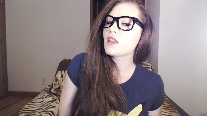 Just got on @chaturbate come play &amp; roll my dice! @CamModelsxxx @CamPromoXXX @camgirl411 @GoodTimeBob<a class="tags" href="/tag/chaturbate">@chaturbate</a><a href="/tag/tittytuesday"class="tags"><span>#tittytuesday</span></a>