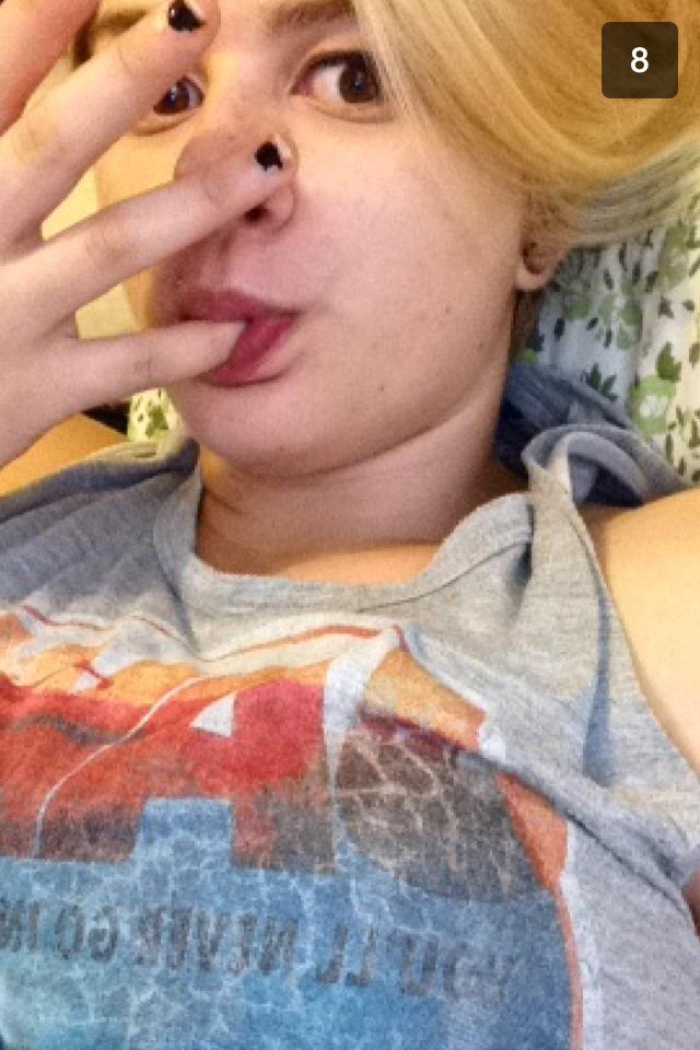 lastdevon97's tweet photo. After eating the booty @Staaaynegii http://t.co/td8Korh0Cg