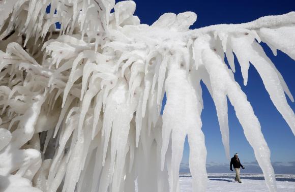 ThomasMillerLaw's tweet photo. Businesses by law have to clear away snow/ice in a timely matter. If you are hurt, get medical help &amp; legal advice. http://t.co/3he9xItRGu