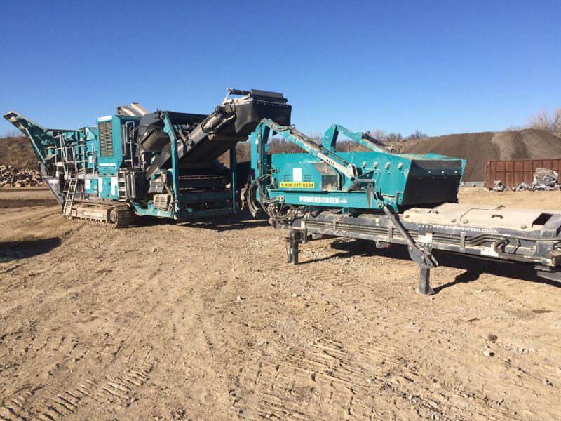 PowerscreenKSMO's tweet photo. @Powerscreen @PowerscreenCS @MachTrader @rockanddirt http://t.co/hOfDOZPlLR http://t.co/X6FaRRciYg