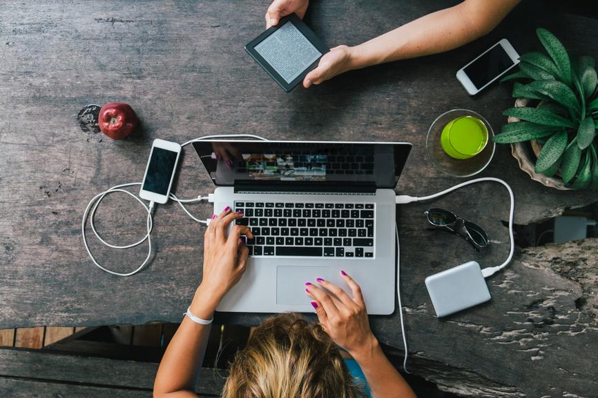 RitualWellness's tweet image. Hard at work finalizing some details for a big change coming soon..stay tuned! #ColdPressedJuice #PerfectRitual