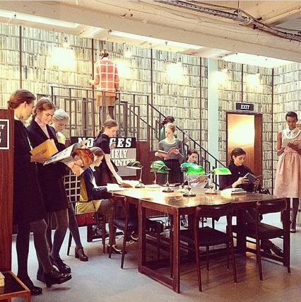 StoreEbook's tweet image. #library #fashion #LondonFashionWeek #girls #reading #books #beautiful #amazing #models

ebookstore.mobi