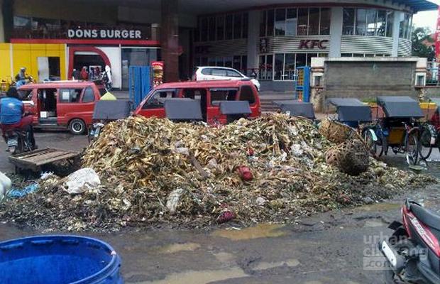 Cc : <a href="/BupatiBEKASI/">Bupati BEKASI</a> "<a href="/UrbanCikarang/">URBANCIKARANG.COM</a>: Kabupaten Bekasi Kota Terkotor Kedua Di Jawa Barat goo.gl/g0cJp8 "