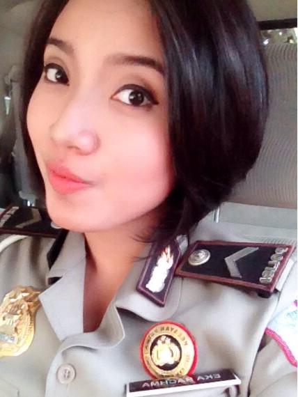ekaarachmaa's tweet photo. 👯sosialisasi duluu yuk di Cibubur http://t.co/0ZJ1E4dabT