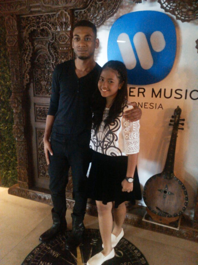 Hanin with joshua ledet at warner musci indonesia <a href="/Hanindhiya_tys/">Haneen</a>  <a href="/Haninours/">Haninours OFFICIAL</a>