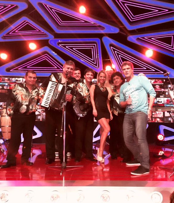 Hoy en @BenditaOk!! #LosPalmerasenBendita http://t.co/LBkVSuPN6b