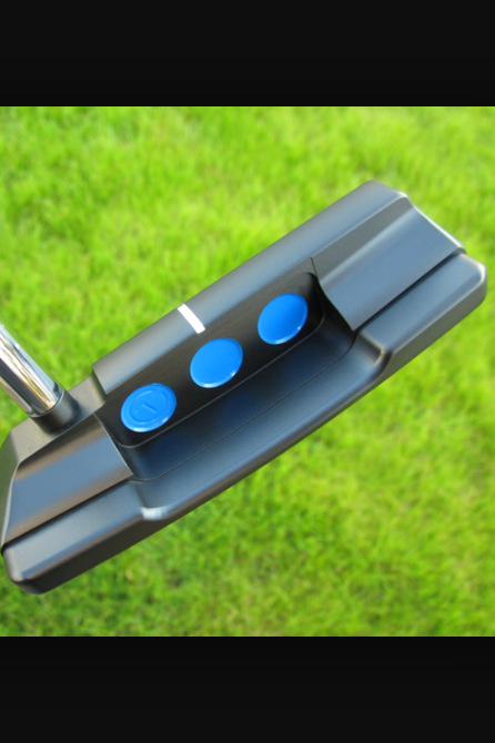 spenca_so_fly's tweet photo. This is a sexy white and gold scotty #theputter http://t.co/I9lFDptw58