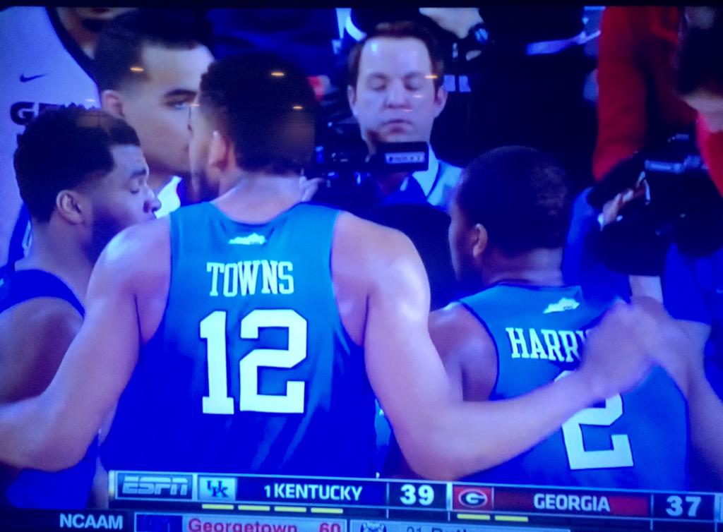 I see you working hard, <a href="/HowardWKYT/">Lee K. Howard ☀️</a>. He'll bring us Kentucky's news conference live on WKYT right after the game.