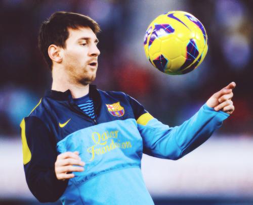 PaulaCastillo3's tweet photo. Este man, me mueve el piso♥ http://t.co/33YlyWAKq3