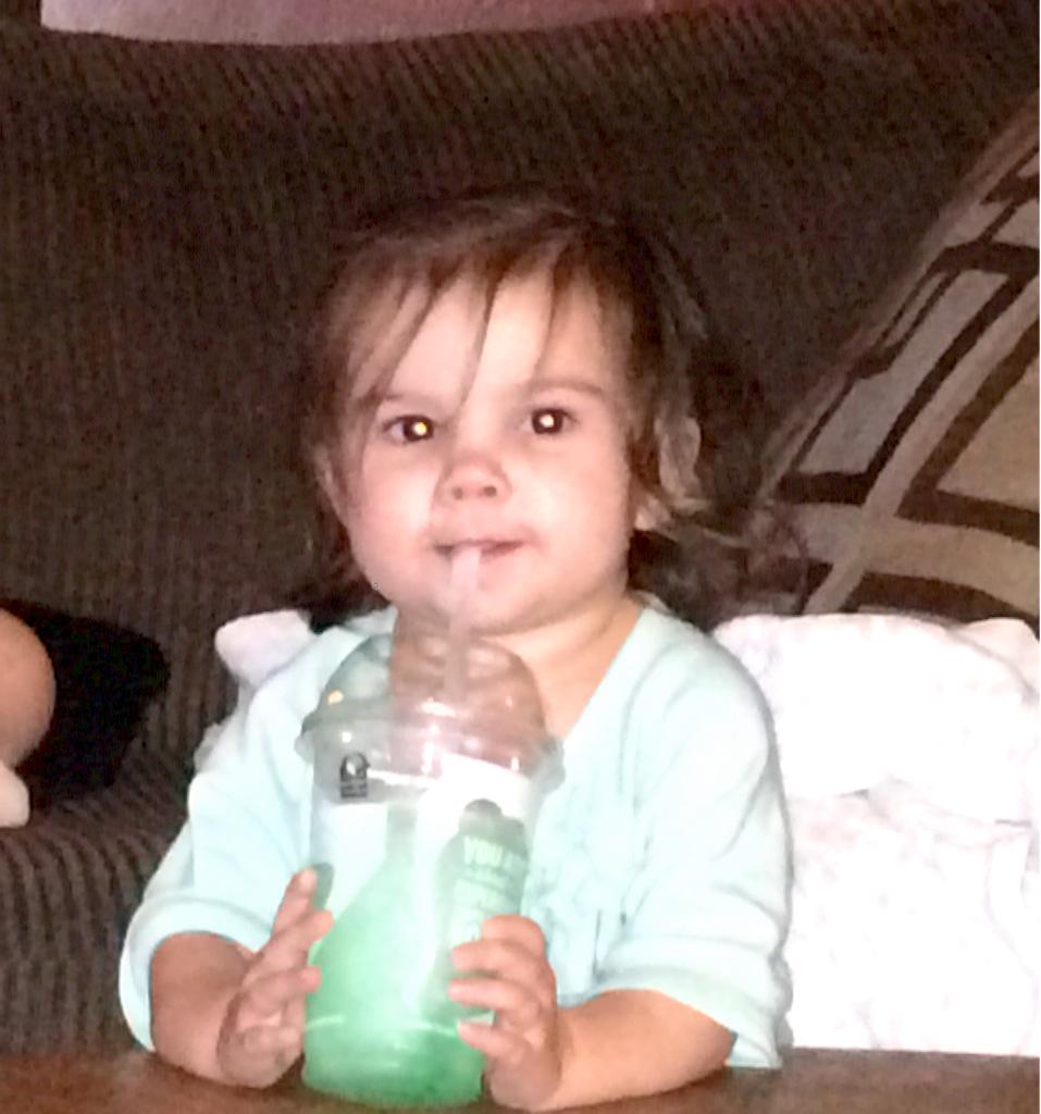 onlycheermoms's tweet photo. @tacobell someone stole there sisters #bajablast #mtdew #TacoBell http://t.co/CZJKvFfJcR