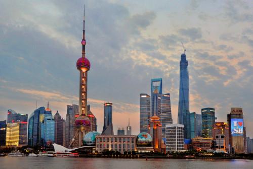 XHNews's tweet photo. Take a guess: Will China announce a lower GDP target tomorrow? What will that be? Drop us a comment http://t.co/2zLUQQkAuz