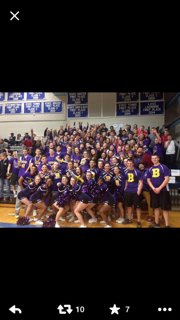 ayoo_chelss's tweet photo. Wouldnt wanna go to school any where else.. #PiratePride @belton_bball @Athletics_BHS @StudentSectBHS @BHSespn http://t.co/QGc4TbI3lt