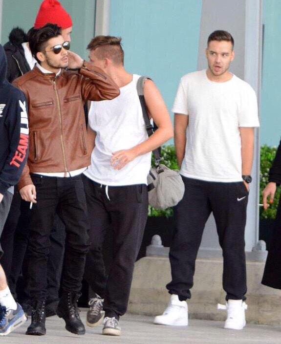 lipslikemahone's tweet photo. Liam is me http://t.co/V85xCABZEO