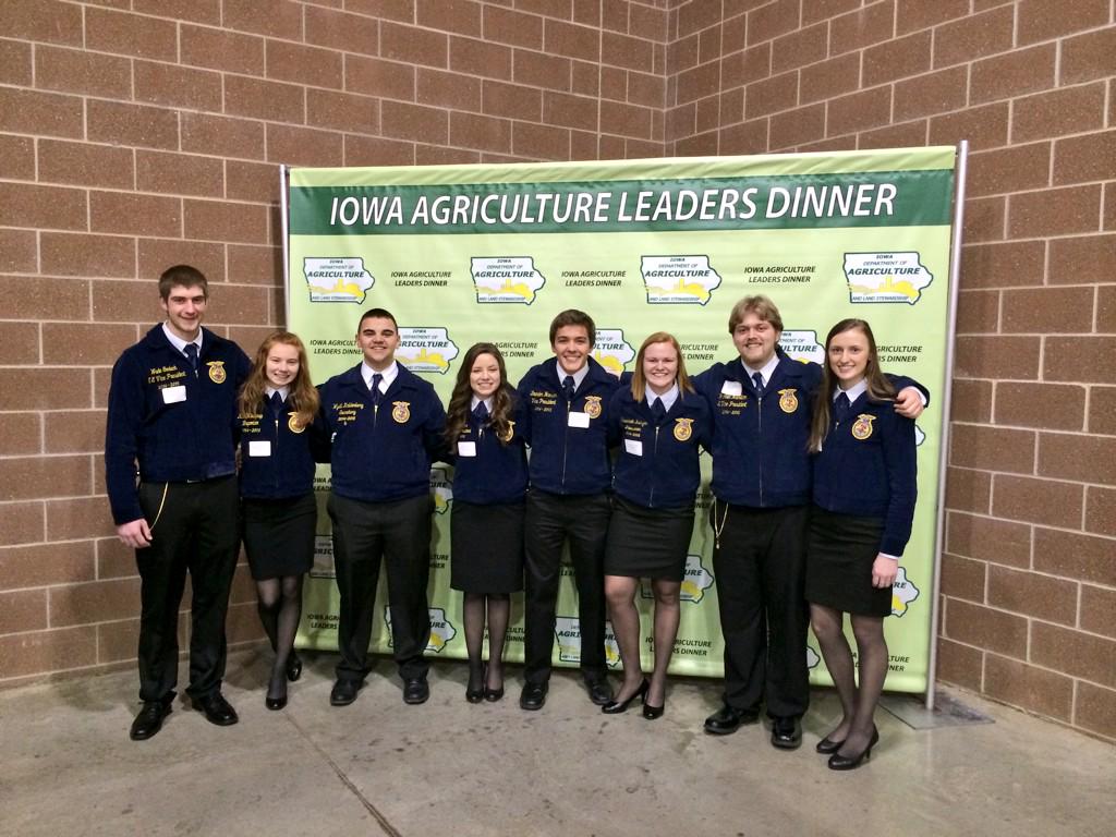 BrandonFromIowa's tweet photo. I had a blast at the Iowa Agriculture Leaders Dinner! #iaffa15 #Ifaffa #DistrictOffice http://t.co/7cWSKMBbpp