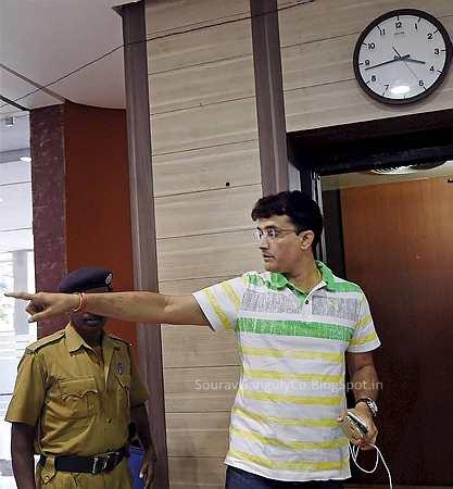 SouravGangulyCo's tweet photo. Pics : Sourav Ganguly at the Cricket Association of Bengal Office in Kolkata - March 3 http://t.co/z7knyQvnEW http://t.co/CejZm05gZF