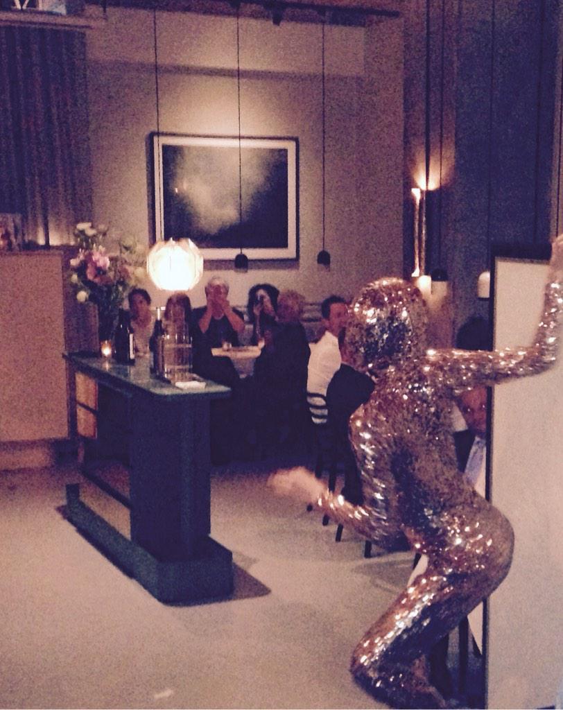 LizJeffers's tweet photo. Food collides with fashion #designerbites @Melbfoodandwine @VAMFF @prixfixedining @RichardNylon http://t.co/AvuT7wf3UM