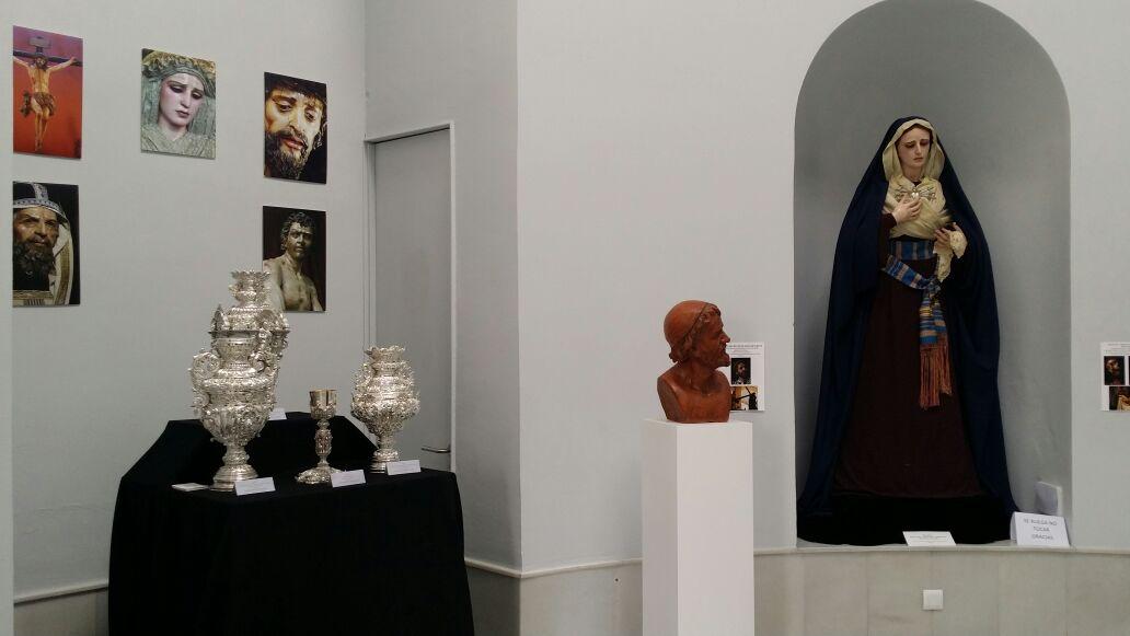 ArtesacroT's tweet photo. "Gubia y cincel", exposición de los Hermanos Delgado y @fernandojaguado en @mldelbarranco Fotos: @ruesgatriana http://t.co/DP8OK01K5M
