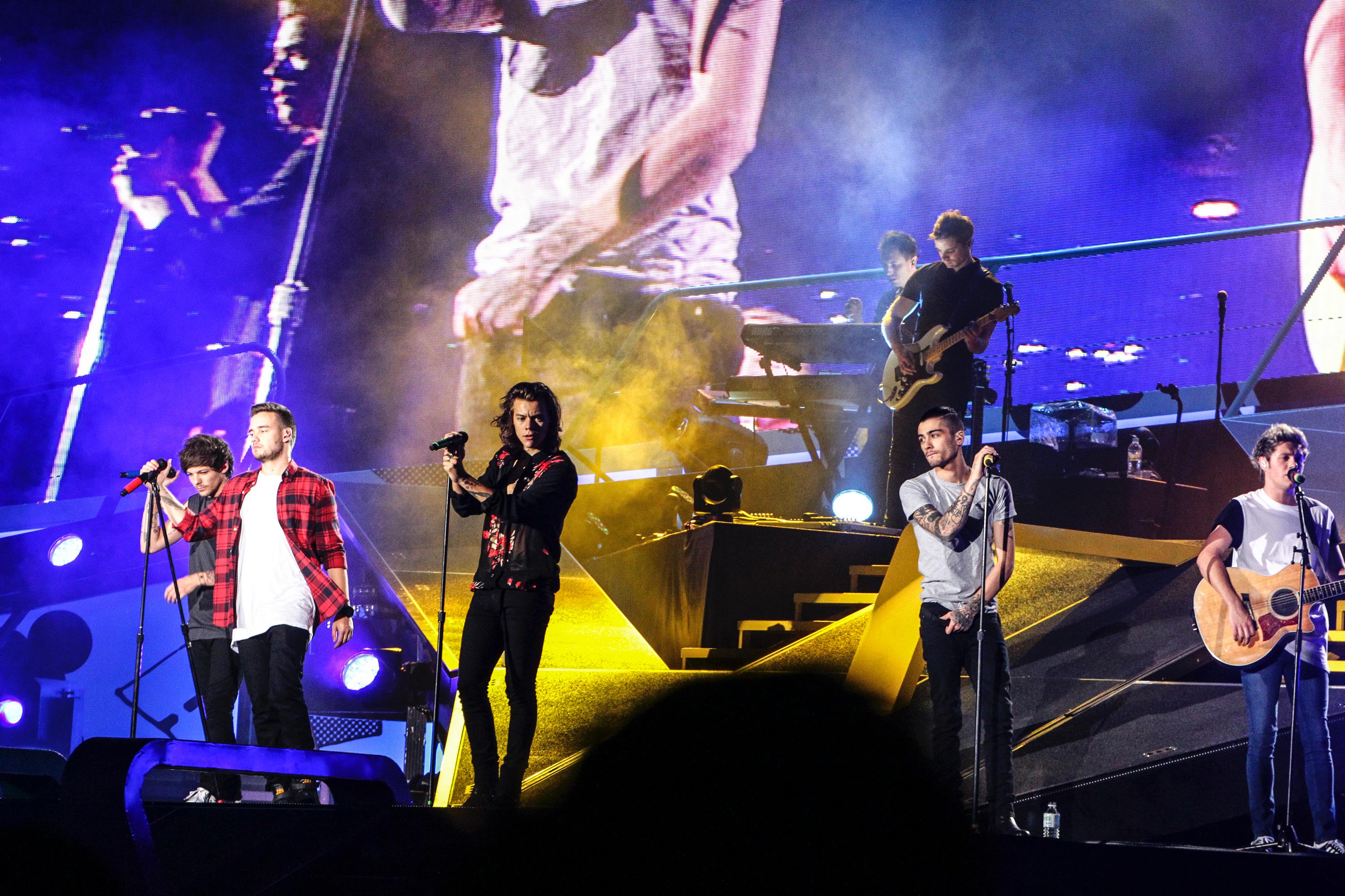 One Direction Japan Ontheroadagainjapan フォトアルバム ワン ダイレクション感動の 来日公演から 未公開写真を含む高画質フォト アルバムを本日からコチラにアップしていきます Http T Co Pnl8f8sutd 是非見てね Http T Co 5ng1wseyqs