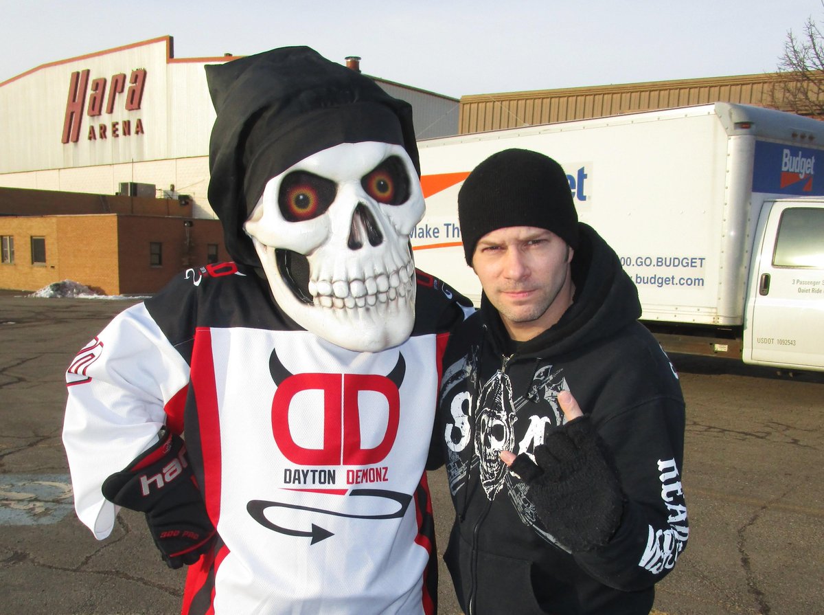 DarrickPatrick's tweet photo. Bonez and Darrick Patrick @DemonzBonez @DaytonDemonz http://t.co/0KePekpt1d