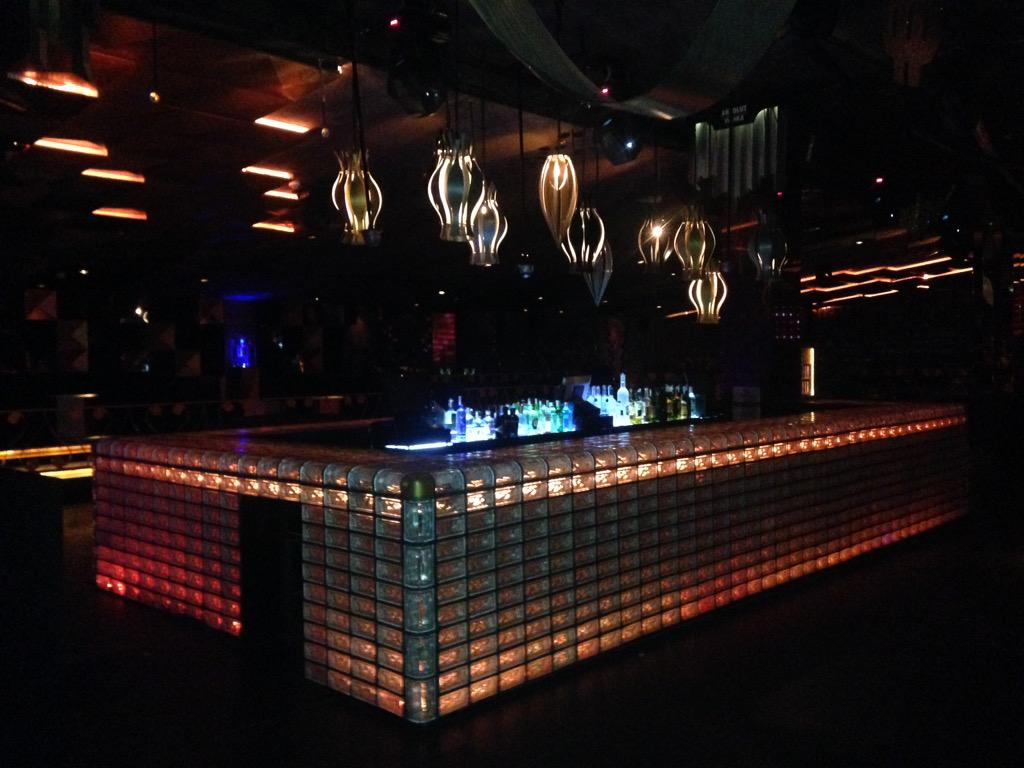 ESalietti's tweet photo. Esto sucedió anoche en la Master Class en @blingblingbcn #Barcelona #City http://t.co/zwWkYWFqv8