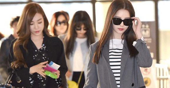 Kpop_Herald's tweet photo. SNSD leaves for Japan for single project
http://t.co/3Zfnbckou9
#SNSD #ComeBack #NoJessica #Japan #CatchMeIfYouCan http://t.co/O6UKalaC79