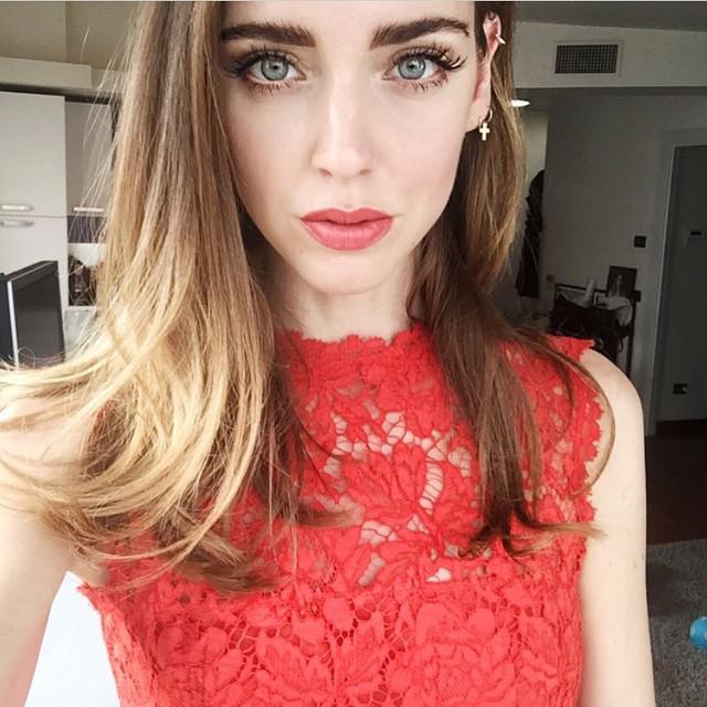 Valentino on Twitter: "The lady in red. chiaraferragni wore a Valentino lace during #mfw #red #lace #th… http://t.co/a2xahTFmor http://t.co/Ny8Q0OwfJ5" / Twitter