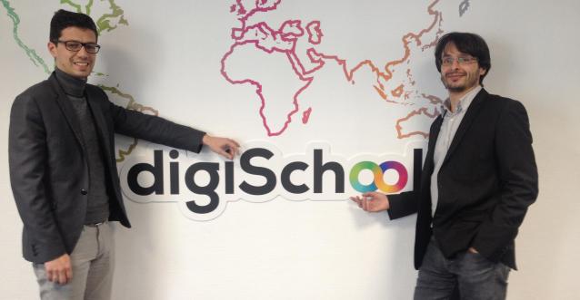 lopinion_fr's tweet image. Ils ne croient pas dans les #Moocs ! La révolution @digischool_com #SnapSchool bit.ly/1BqE469