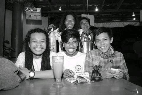 Thx lurr :D "<a href="/PAPRICA_REGGAE/">KANCE PAPRICA</a>: Unjuk gigi <a href="/jemmyfredy/">🐈</a> @MoncosWungkul <a href="/Cipoenkkk/">Gembel ningrat</a> <a href="/AriefYR1/">It'smeAR</a> &amp; Keluarge <a href="/PAPRICAreggae_/">PAPRICA</a> "